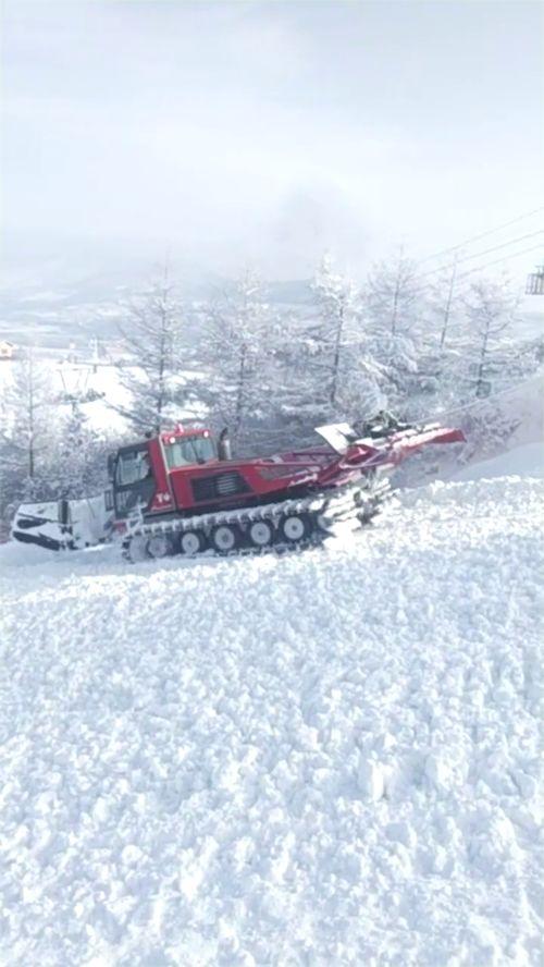 压雪车视频,压雪车视频中的冰雪奇观与工程力量