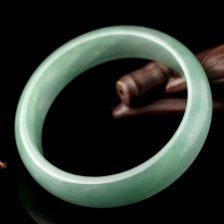 玉手镯加工视频,玉手镯精雕细琢工艺揭秘